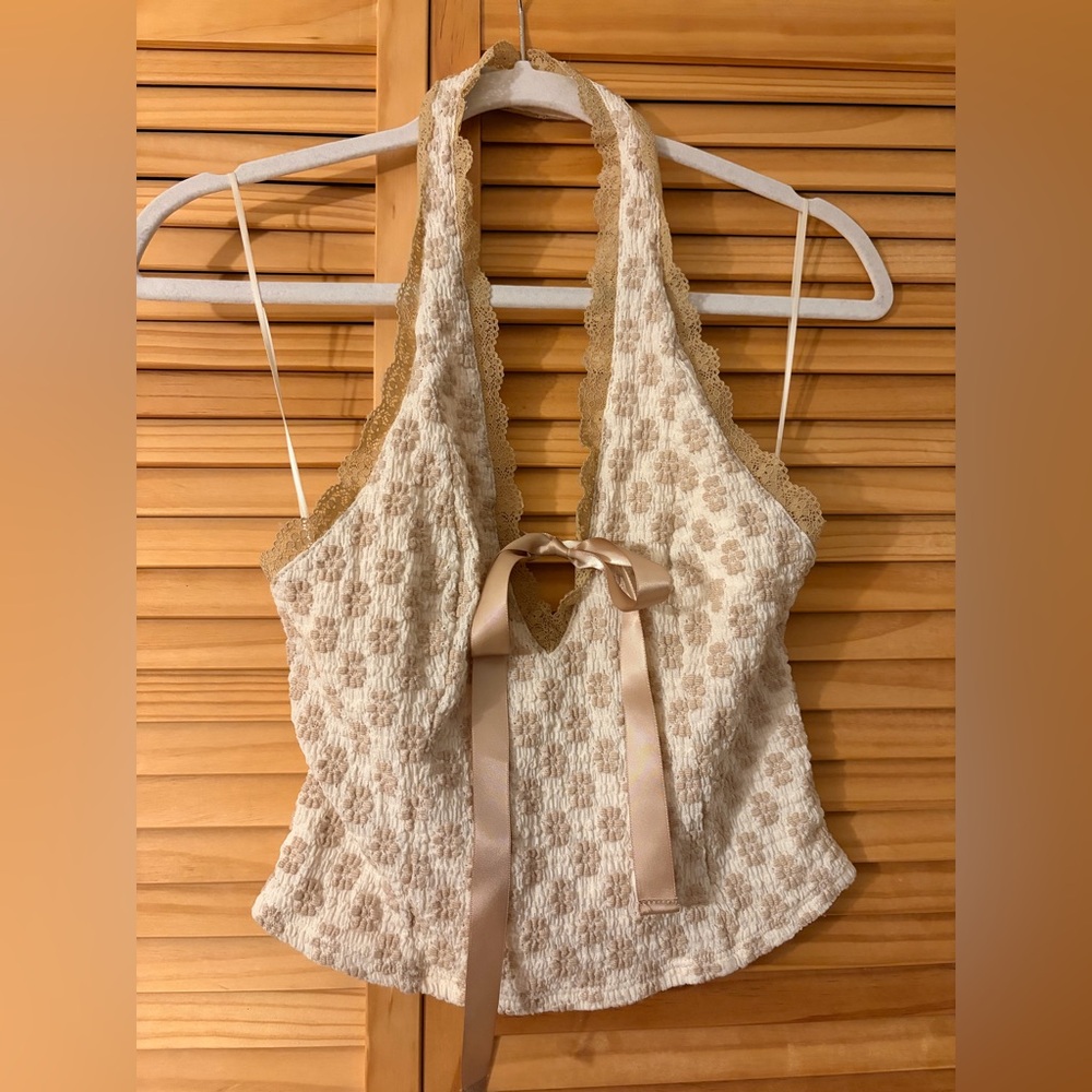 Ecote Halter Top